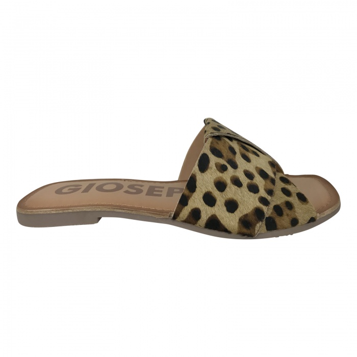 Gioseppo Lthaca leopard slipper